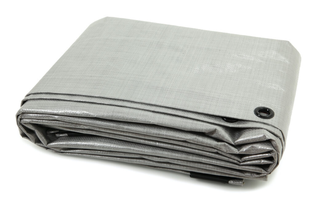 Geotextile layer between gravel and sandy ground